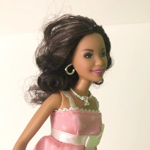 High School Musical 2 Gabriella  Fashion Doll with Troy Necklace TLC - Picture 8 of 15